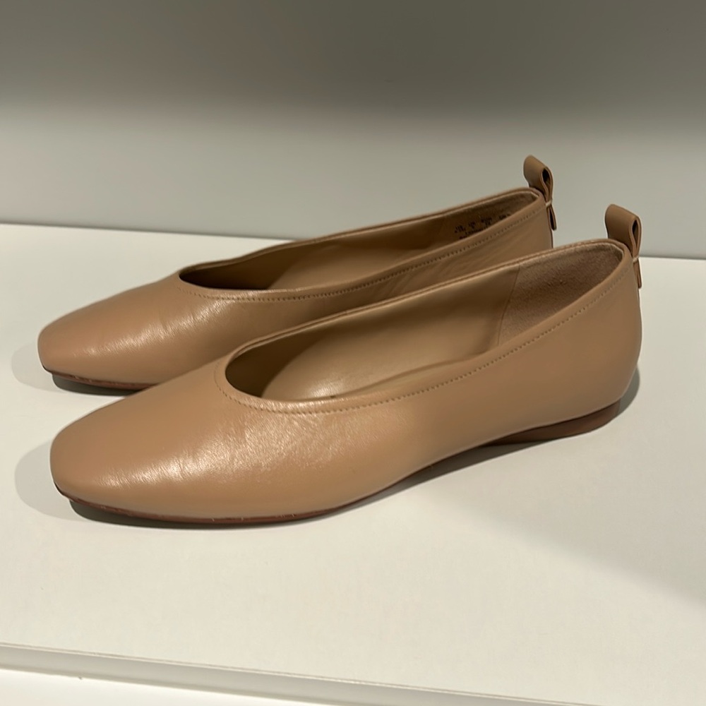 Women’s Naturalizer 27 Edit Carla Ballet Flat in Creme Brulee - size 8.5